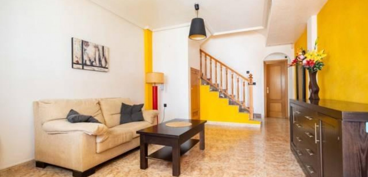 Herverkoop - Bungalow -
Orihuela Costa - Punta Prima