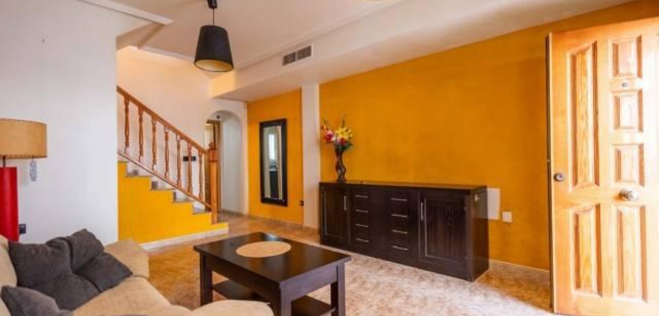 Herverkoop - Bungalow -
Orihuela Costa - Punta Prima