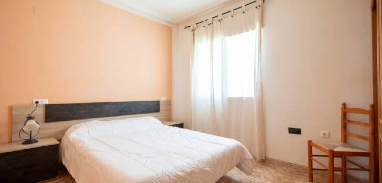 Herverkoop - Bungalow -
Orihuela Costa - Punta Prima
