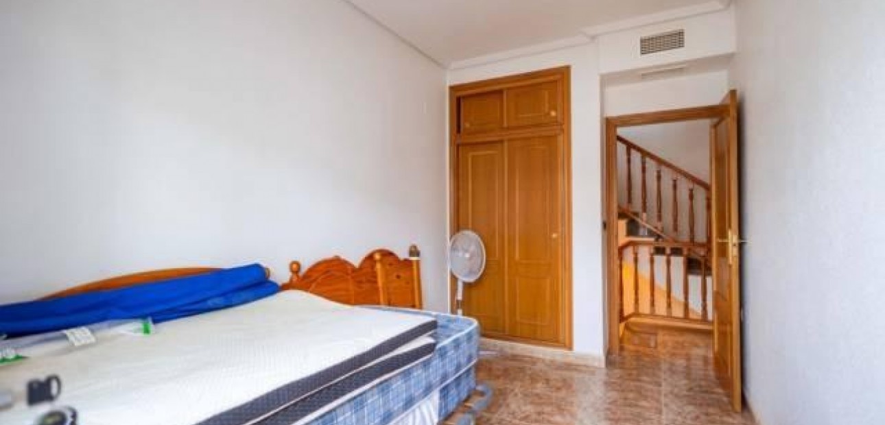 Herverkoop - Bungalow -
Orihuela Costa - Punta Prima