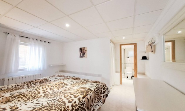 Herverkoop - Villa -
Orihuela Costa - Villamartín-Las Filipinas