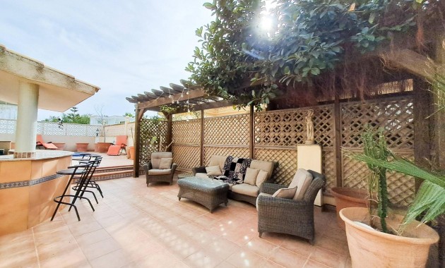 Herverkoop - Villa -
Orihuela Costa - Villamartín-Las Filipinas