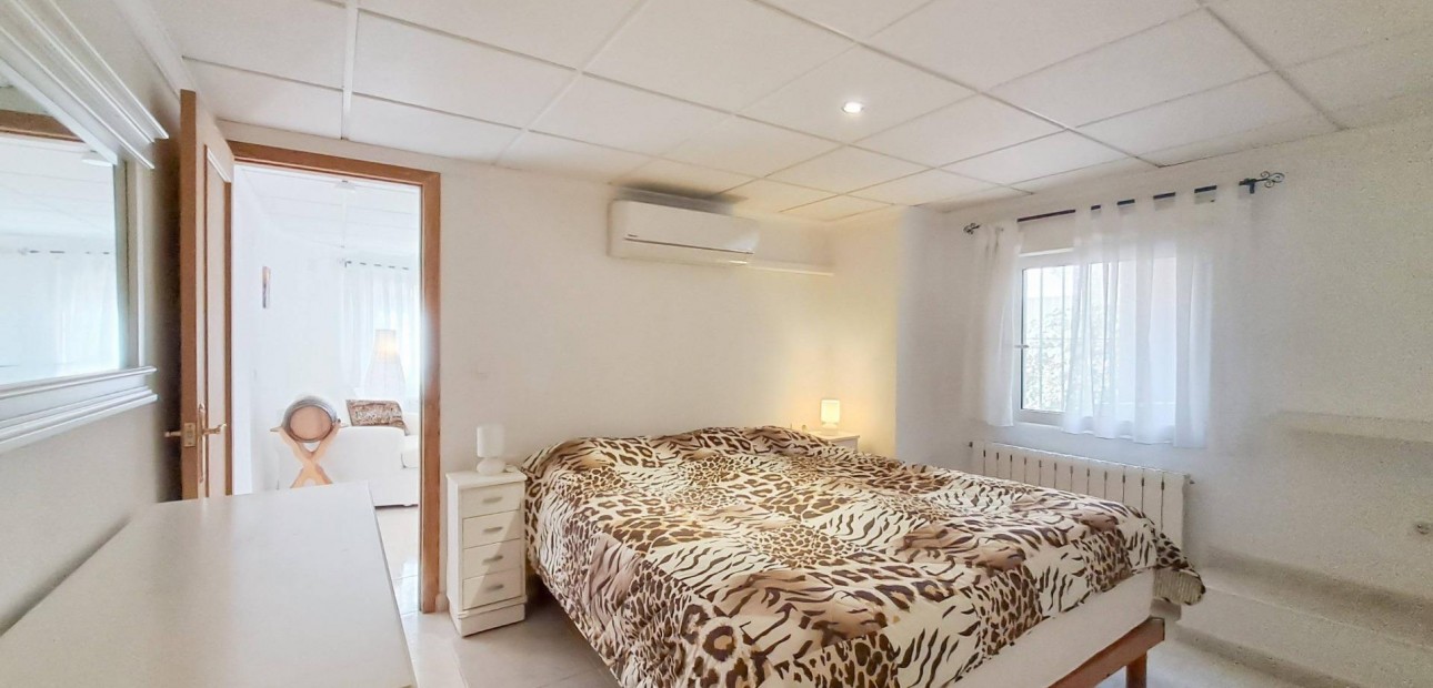 Herverkoop - Villa -
Orihuela Costa - Villamartín-Las Filipinas