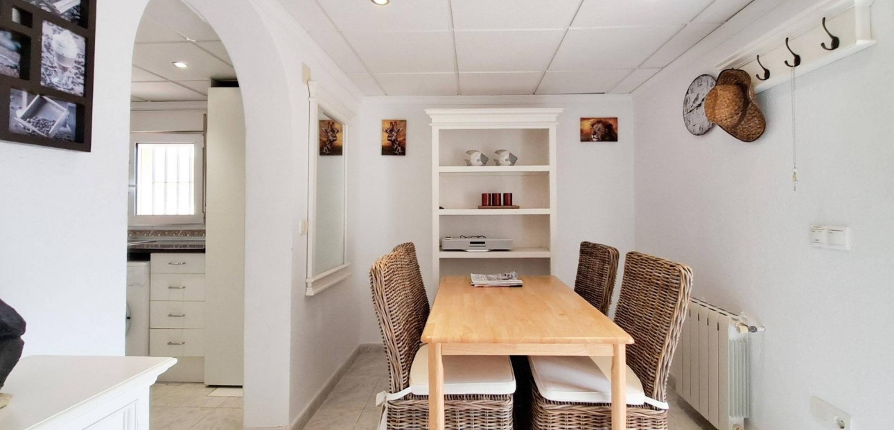 Herverkoop - Villa -
Orihuela Costa - Villamartín-Las Filipinas