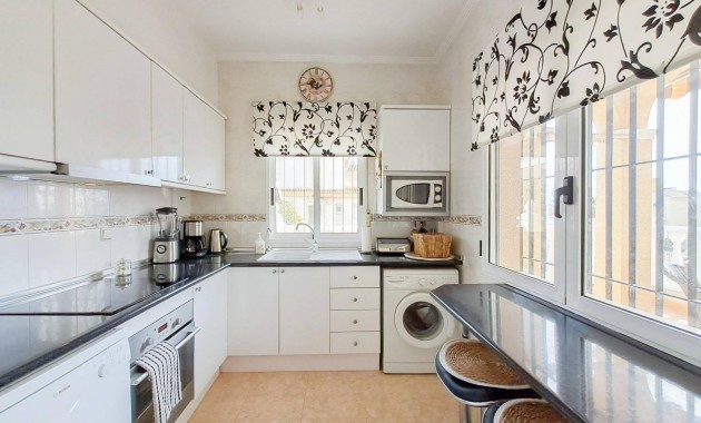 Herverkoop - Villa -
Orihuela Costa - Villamartín-Las Filipinas