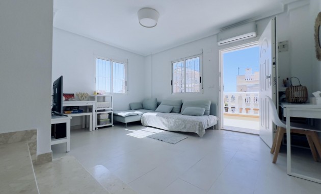 Sale - Bungalow -
Torrevieja - La veleta
