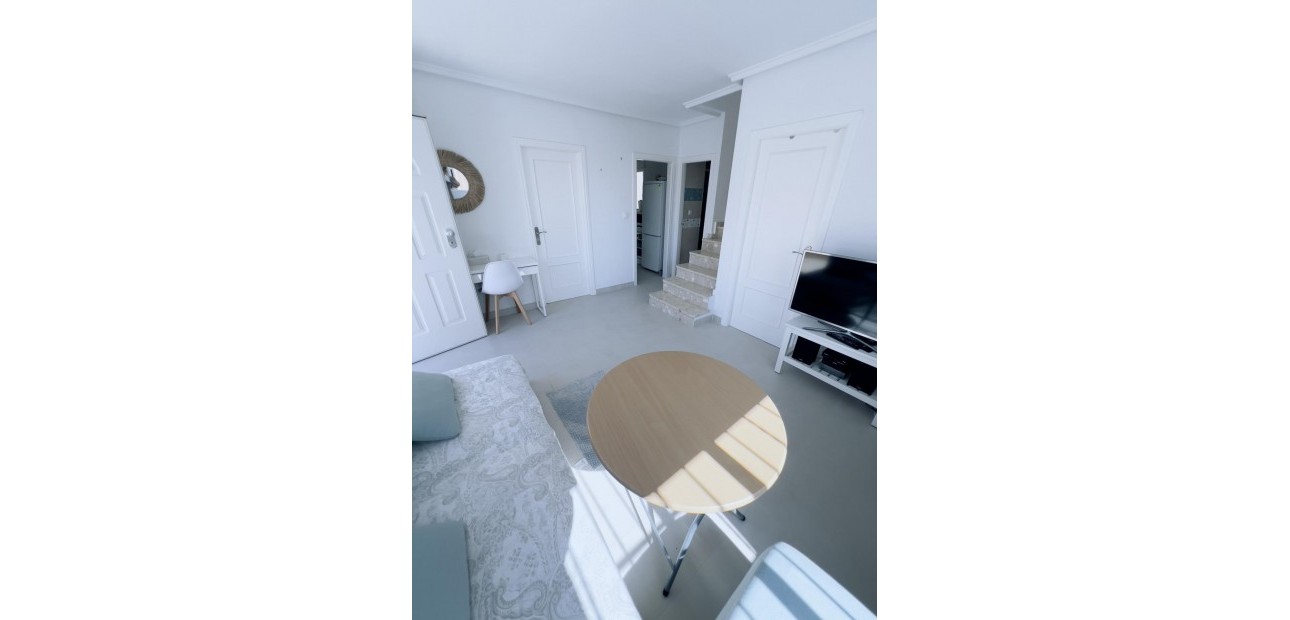 Sale - Bungalow -
Torrevieja - La veleta