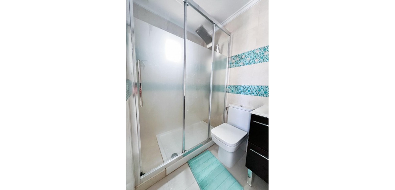Sale - Bungalow -
Torrevieja - La veleta