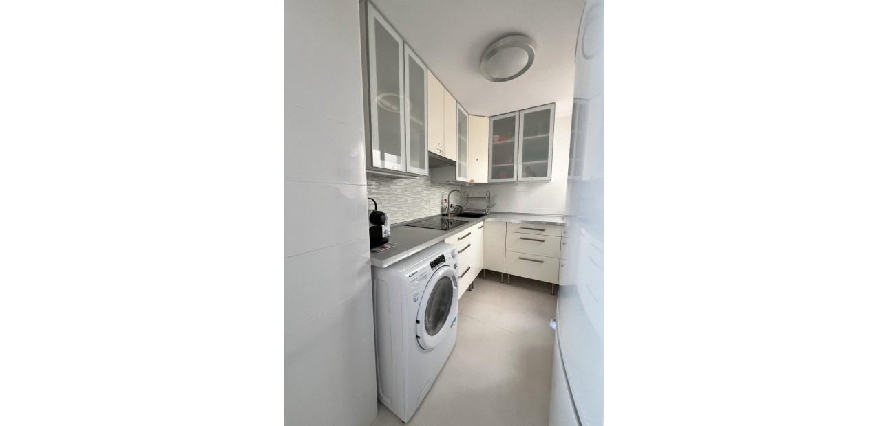 Sale - Bungalow -
Torrevieja - La veleta