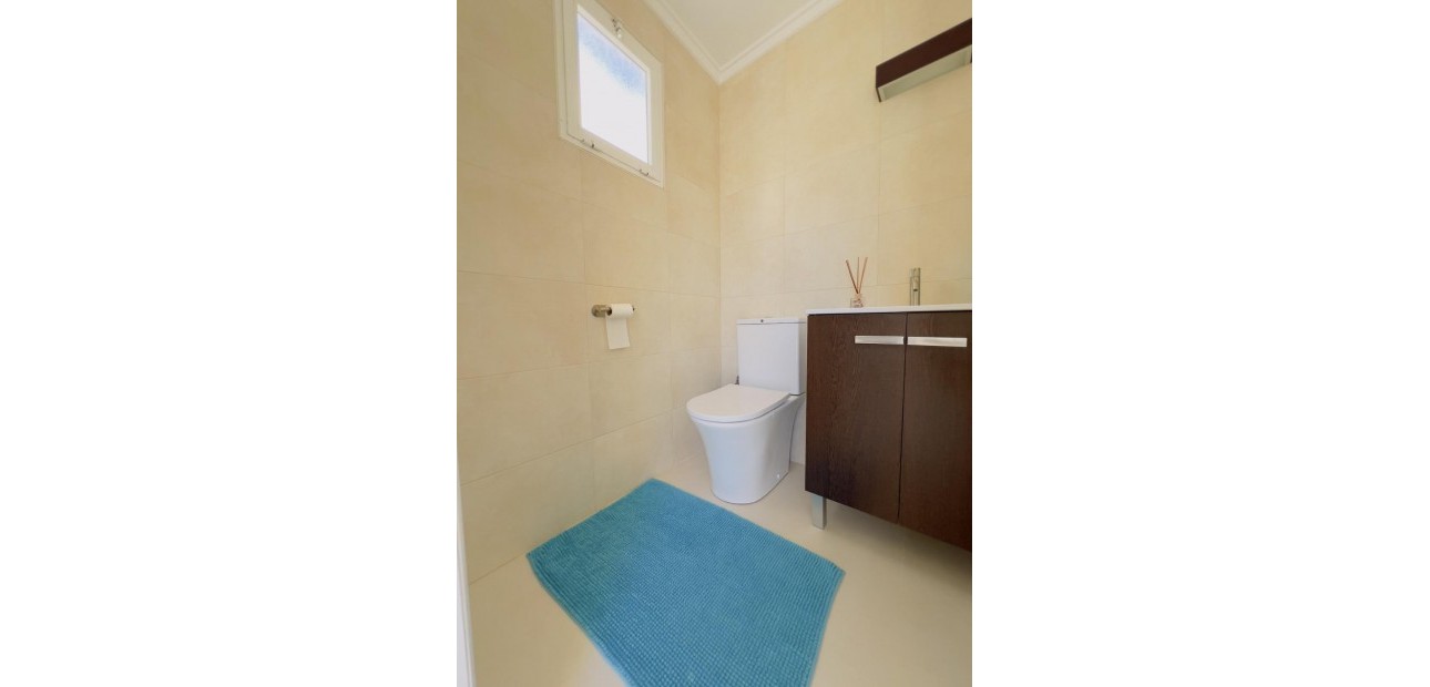 Sale - Bungalow -
Torrevieja - La veleta