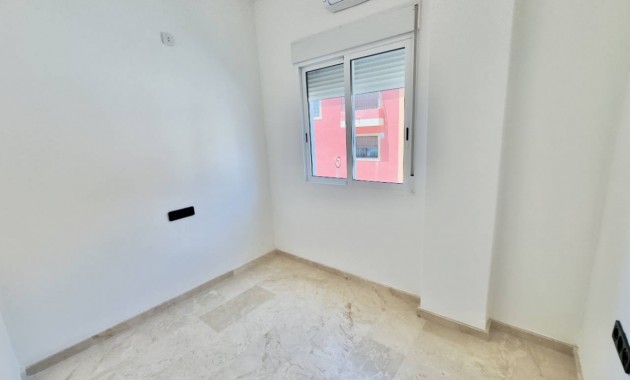 Venta - Apartamento / piso -
Benijofar