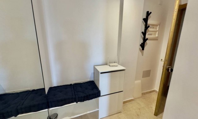 Venta - Apartamento / piso -
Benijofar