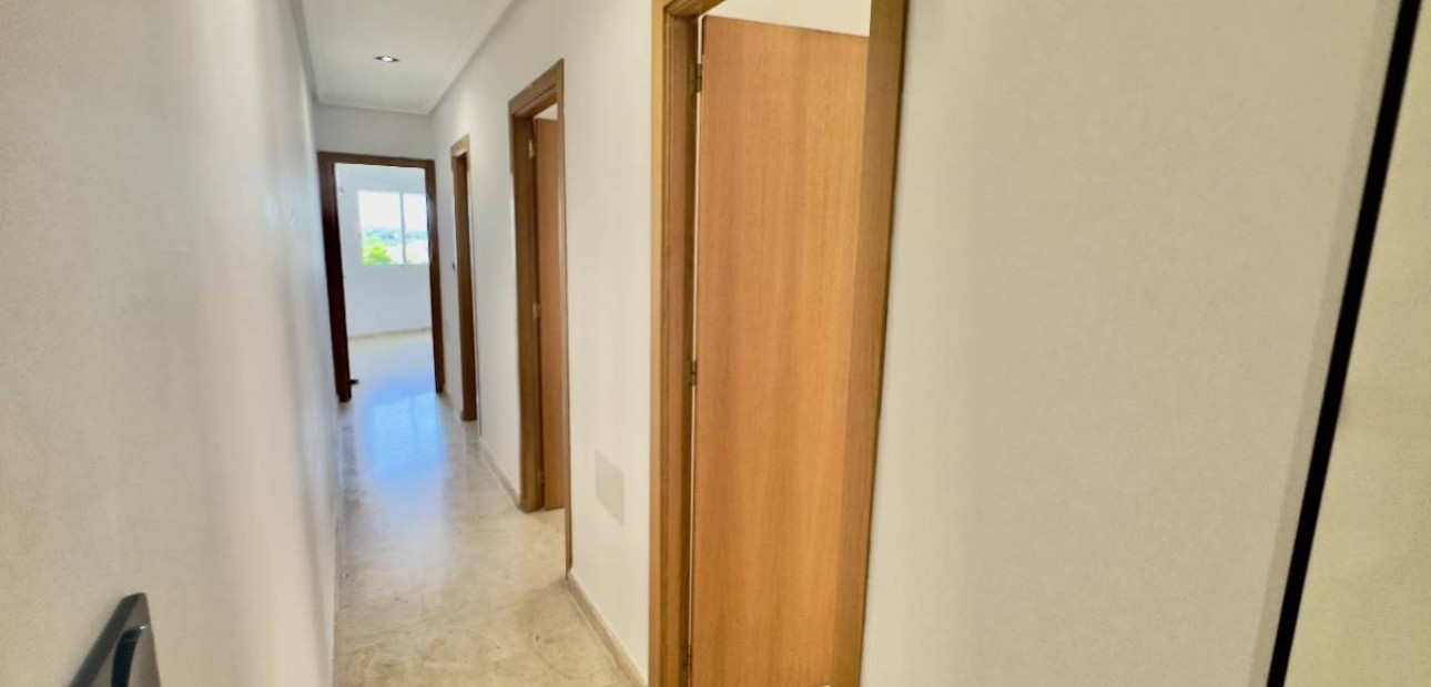 Venta - Apartamento / piso -
Benijofar