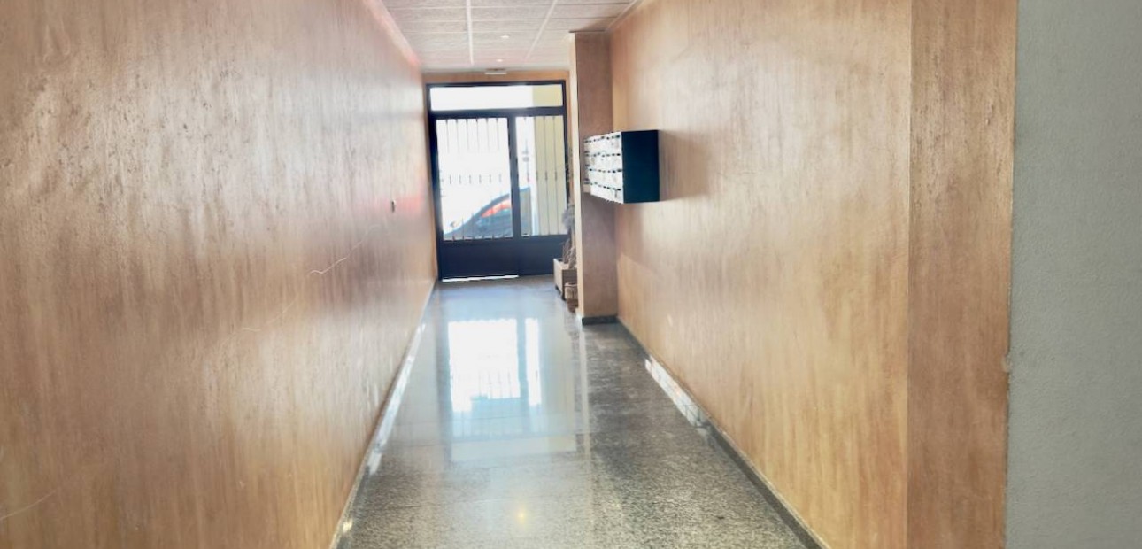 Venta - Apartamento / piso -
Benijofar