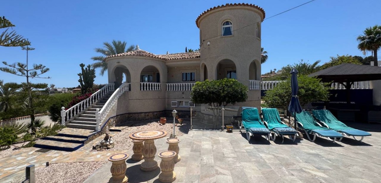 Herverkoop - Villa -
Algorfa - Lomas De La Juliana