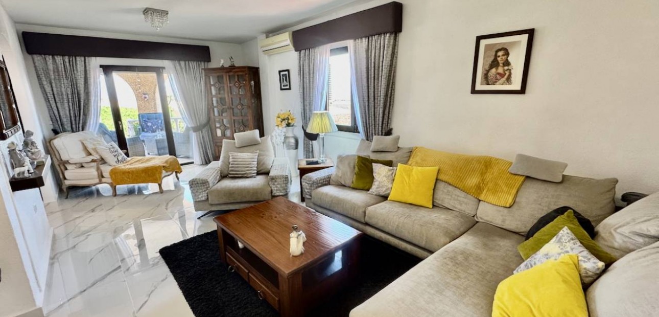 Herverkoop - Villa -
Algorfa - Lomas De La Juliana