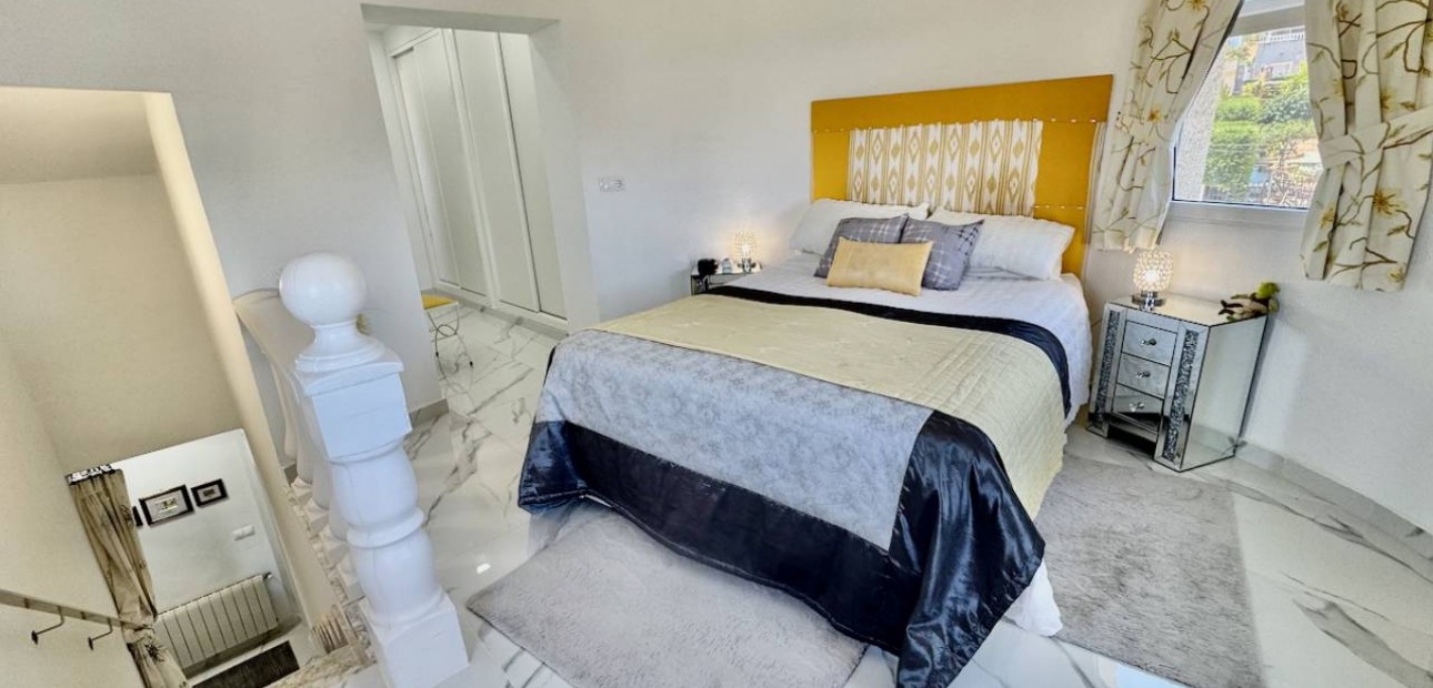 Herverkoop - Villa -
Algorfa - Lomas De La Juliana