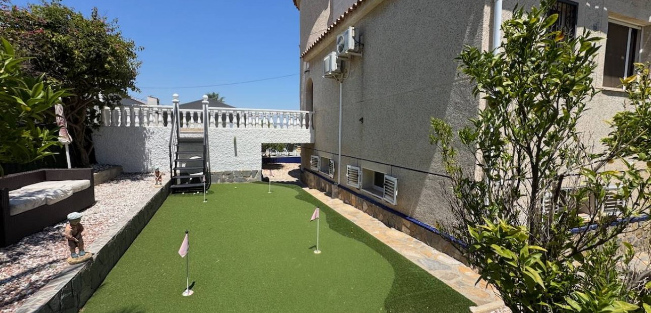 Herverkoop - Villa -
Algorfa - Lomas De La Juliana
