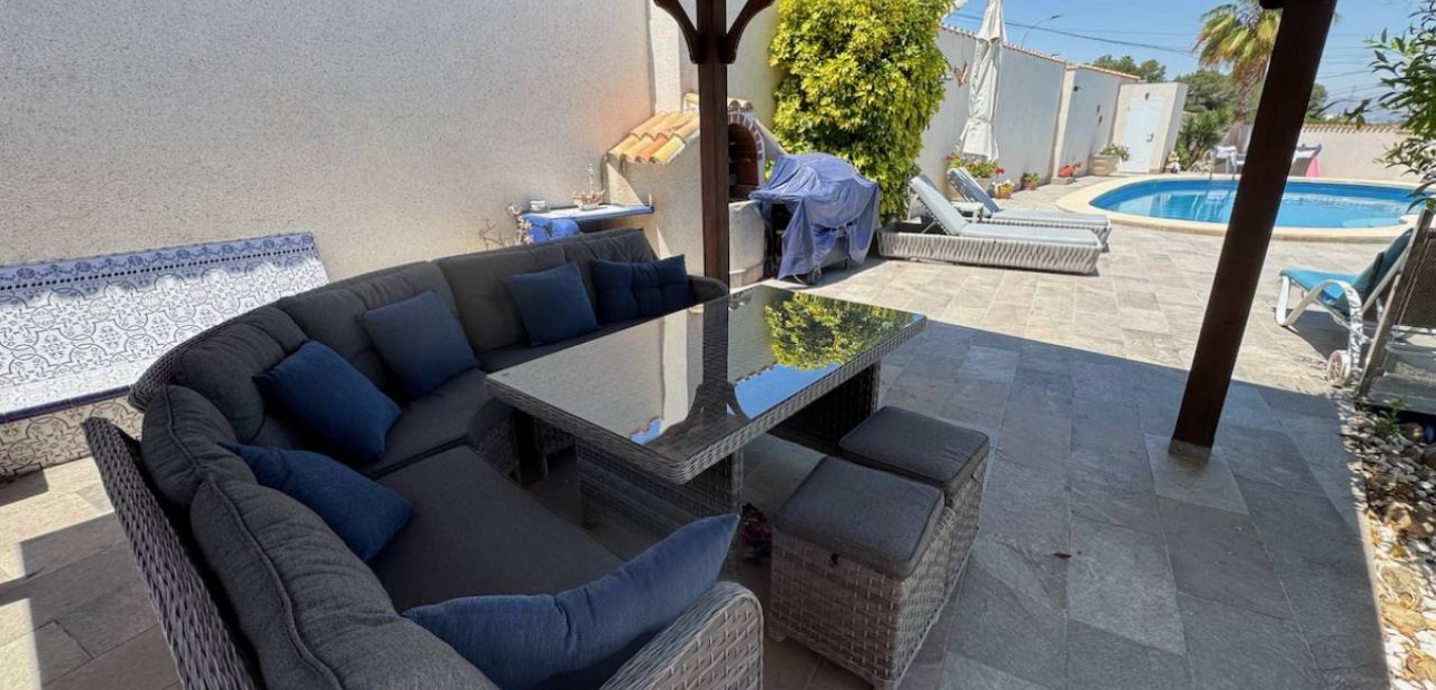 Herverkoop - Villa -
Algorfa - Lomas De La Juliana