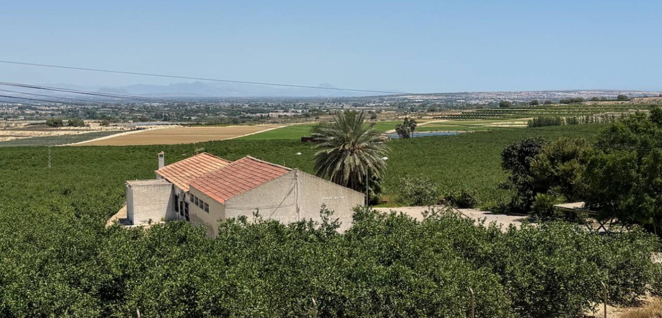 Herverkoop - Villa -
Algorfa - Lomas De La Juliana