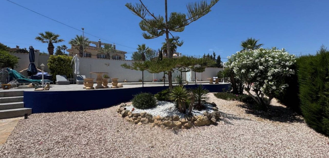 Herverkoop - Villa -
Algorfa - Lomas De La Juliana