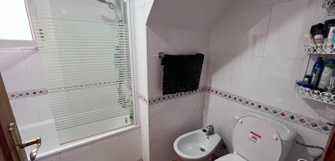 Venta - Adosado -
Torrevieja - La Siesta
