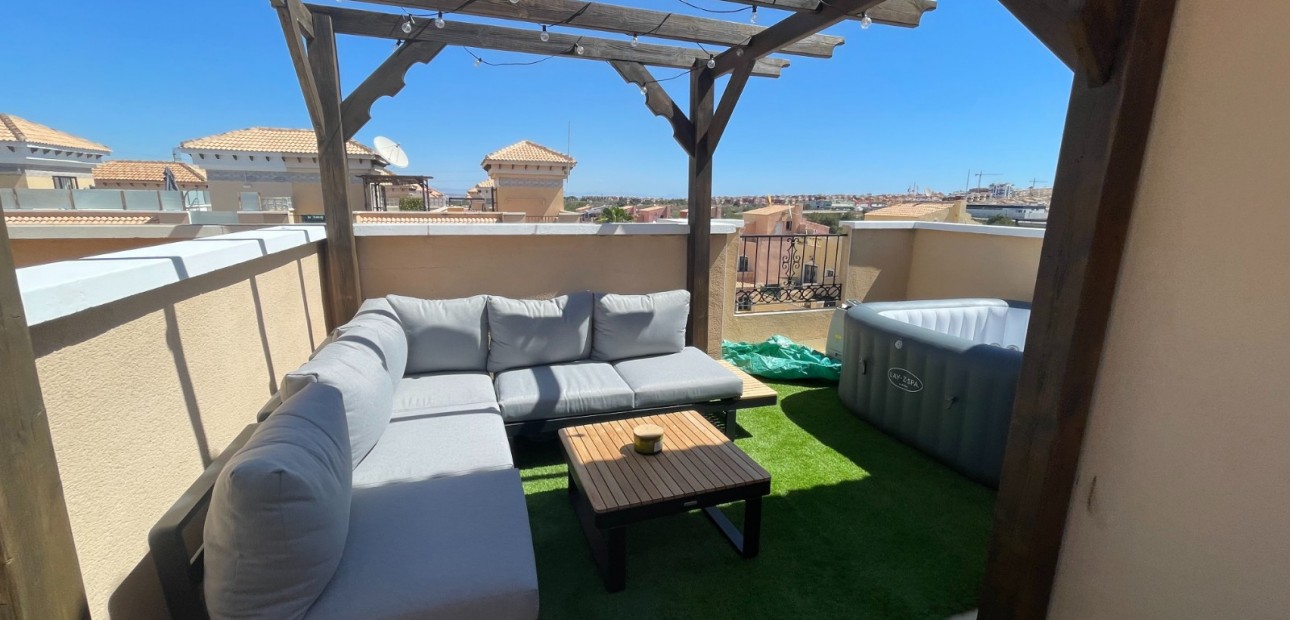 Herverkoop - Semi Detached Villa -
Orihuela Costa - Villamartin