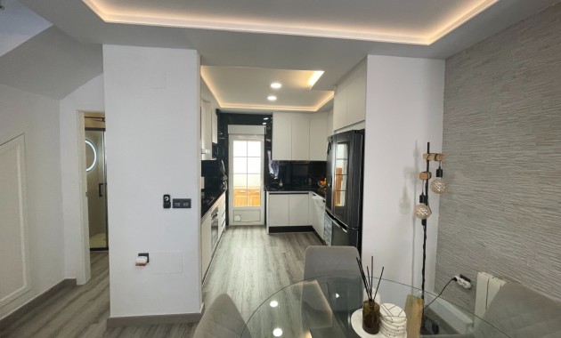 Herverkoop - Semi Detached Villa -
Orihuela Costa - Villamartin