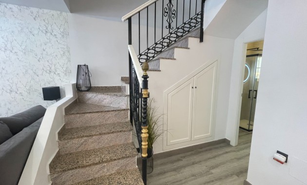 Herverkoop - Semi Detached Villa -
Orihuela Costa - Villamartin