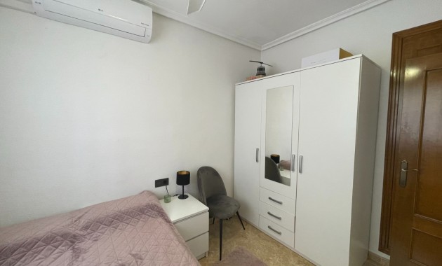 Herverkoop - Semi Detached Villa -
Orihuela Costa - Villamartin