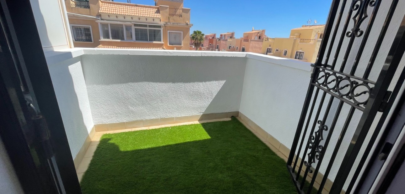 Herverkoop - Semi Detached Villa -
Orihuela Costa - Villamartin