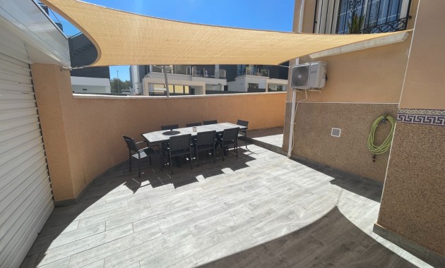 Herverkoop - Semi Detached Villa -
Orihuela Costa - Villamartin