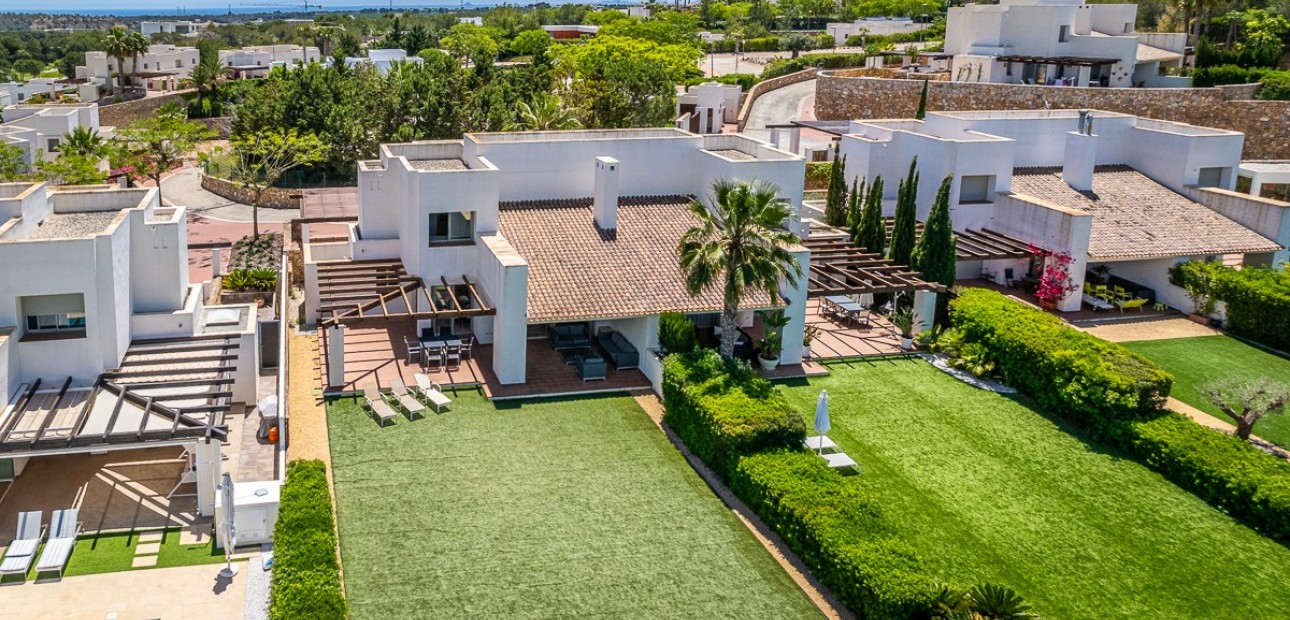 Herverkoop - Villa -
San Miguel de Salinas - Las Colinas Golf