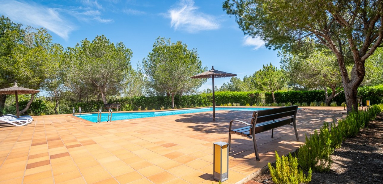 Herverkoop - Villa -
San Miguel de Salinas - Las Colinas Golf