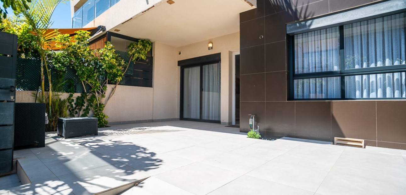 Venta - Apartamento / piso -
TORRE DE LA HORARADA