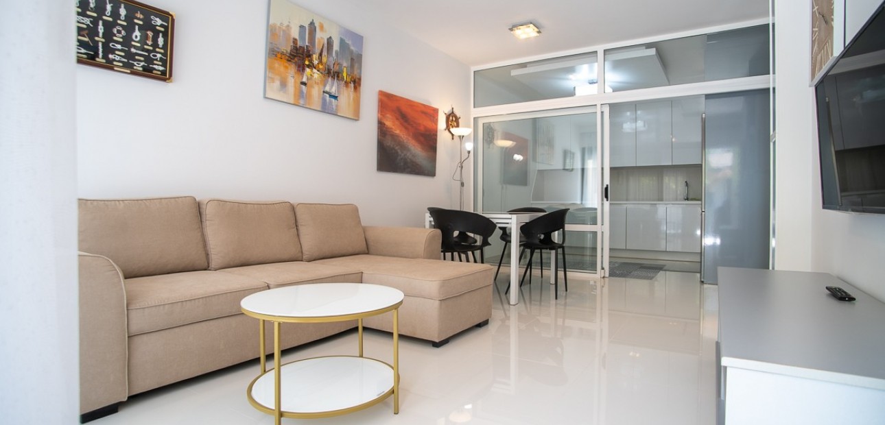 Venta - Apartamento / piso -
TORRE DE LA HORARADA
