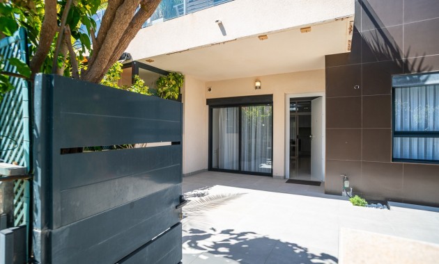 Venta - Apartamento / piso -
TORRE DE LA HORARADA
