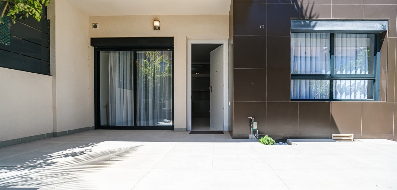 Venta - Apartamento / piso -
TORRE DE LA HORARADA