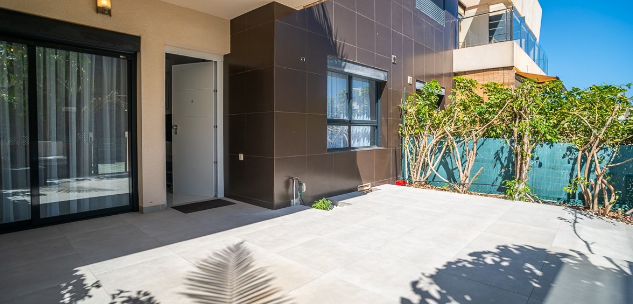 Venta - Apartamento / piso -
TORRE DE LA HORARADA