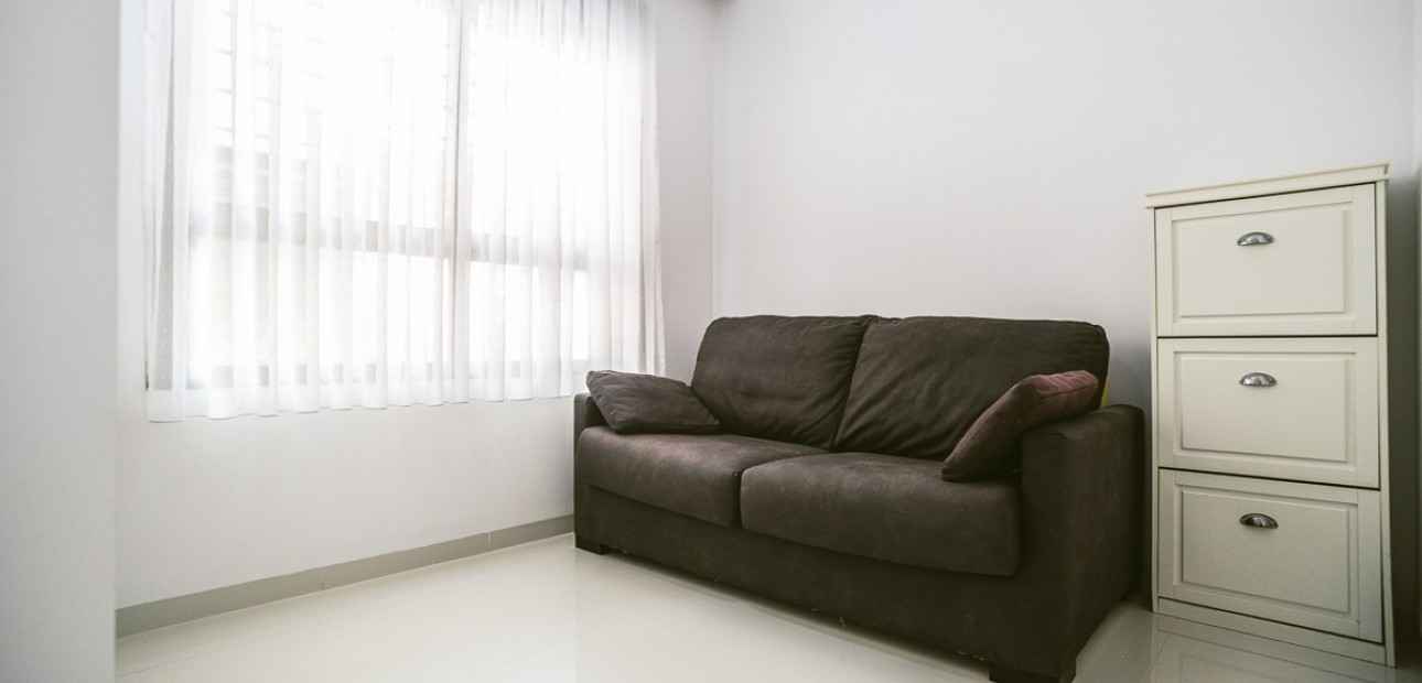 Venta - Apartamento / piso -
TORRE DE LA HORARADA