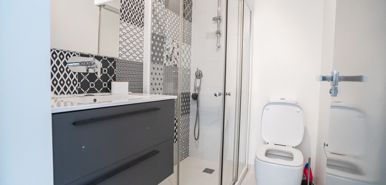 Venta - Apartamento / piso -
TORRE DE LA HORARADA