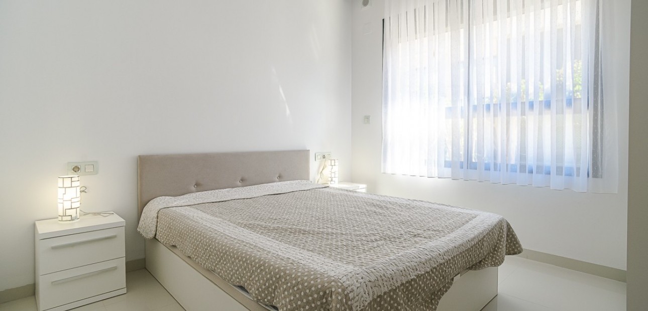 Venta - Apartamento / piso -
TORRE DE LA HORARADA