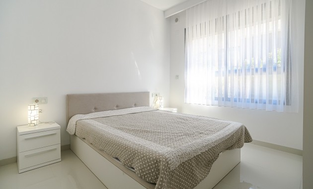 Venta - Apartamento / piso -
TORRE DE LA HORARADA