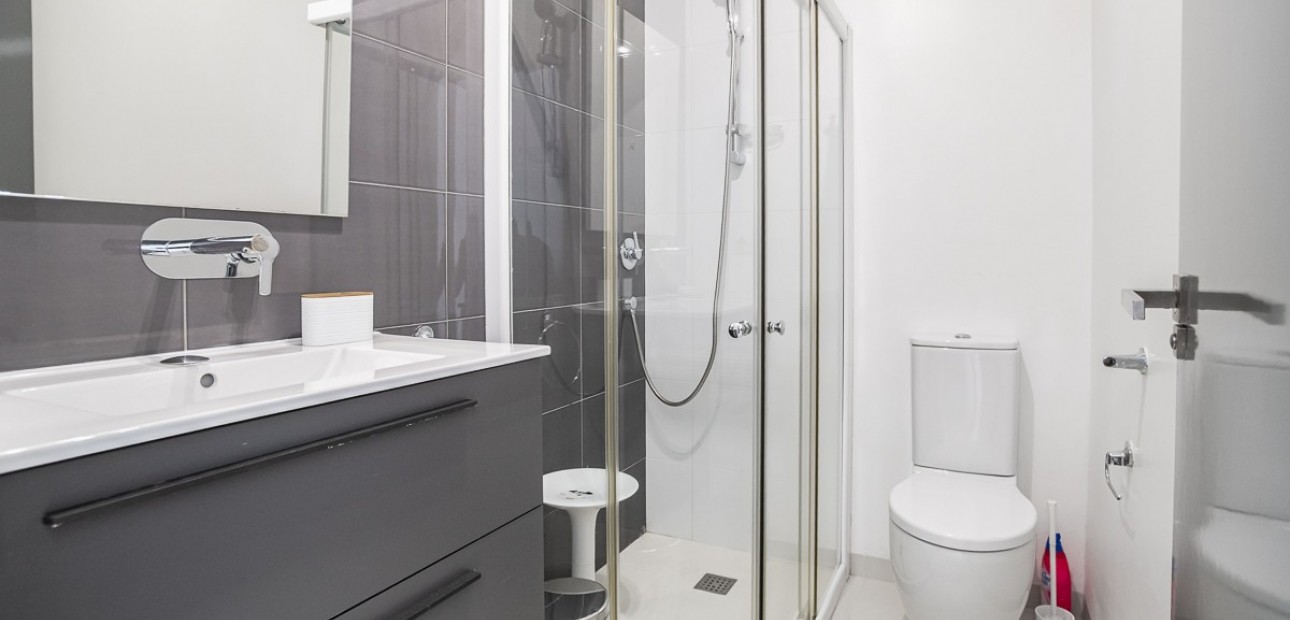 Venta - Apartamento / piso -
TORRE DE LA HORARADA