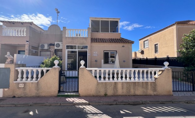 Venta - Adosado -
Torrevieja - La Siesta