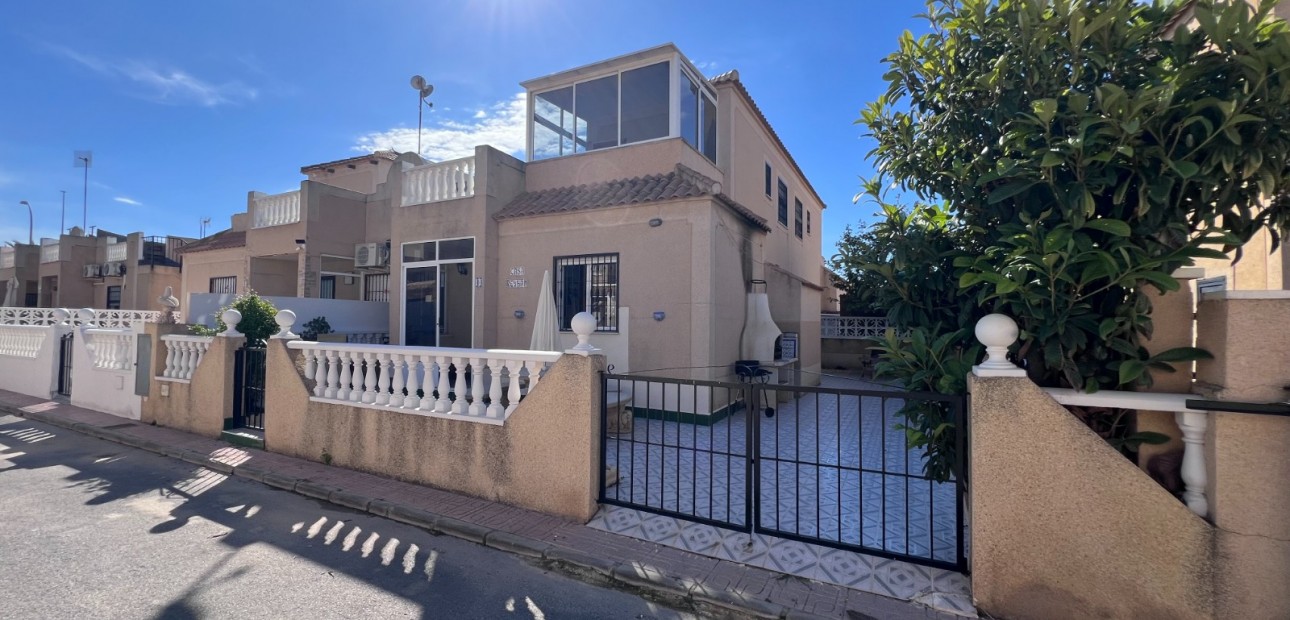 Venta - Adosado -
Torrevieja - La Siesta