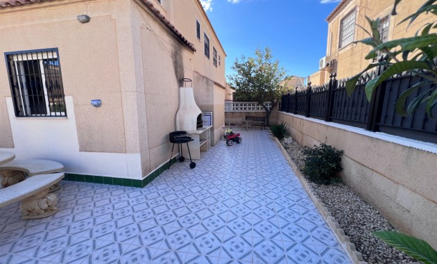Venta - Adosado -
Torrevieja - La Siesta