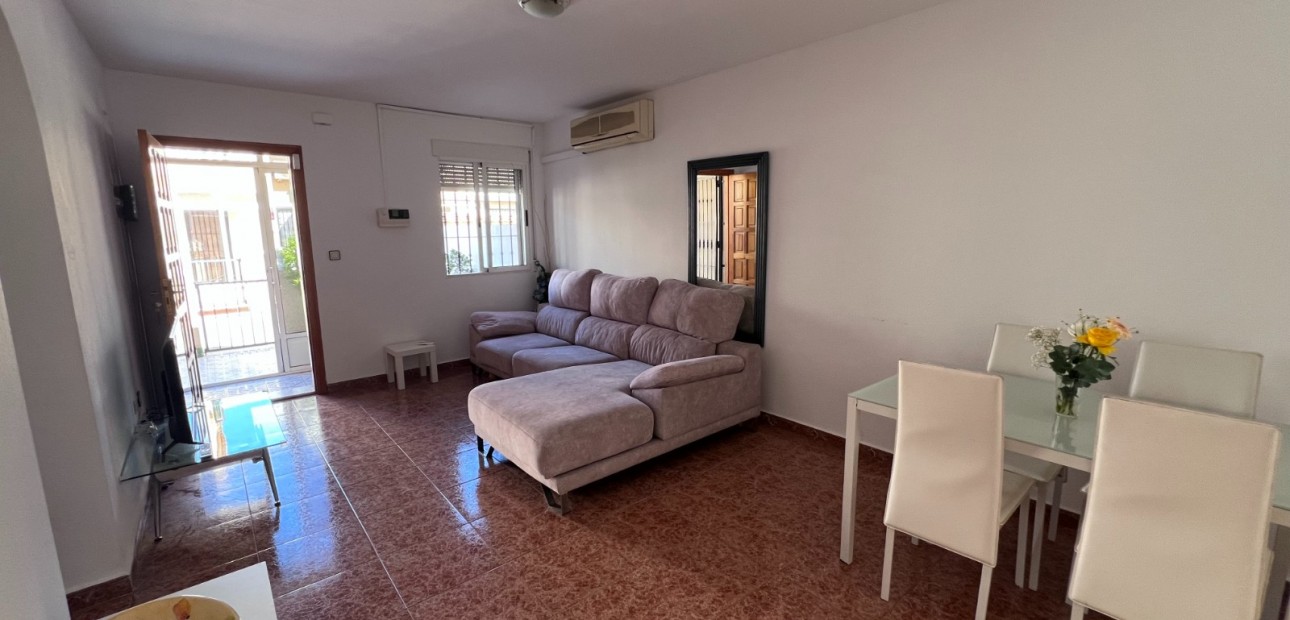 Venta - Adosado -
Torrevieja - La Siesta