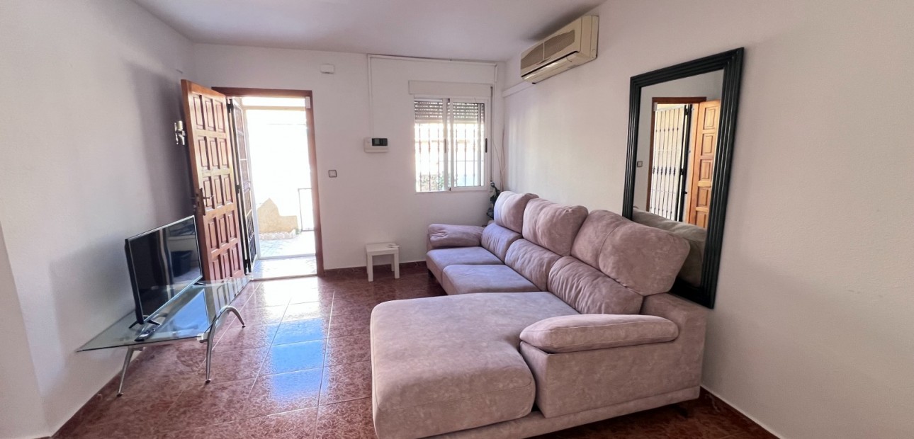 Venta - Adosado -
Torrevieja - La Siesta