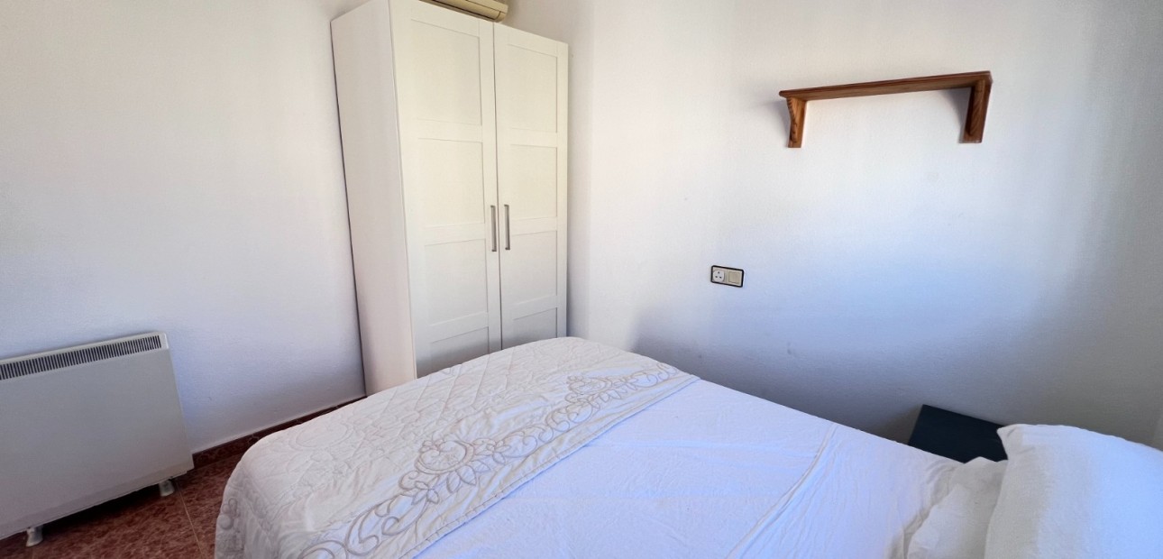 Venta - Adosado -
Torrevieja - La Siesta